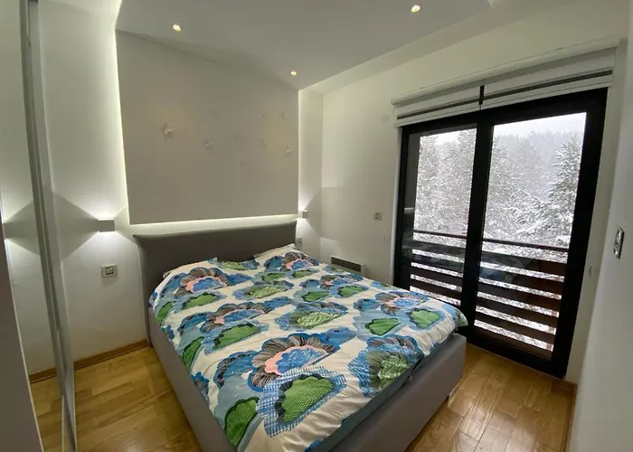 Dunja-vila Pekovic ズラティボール